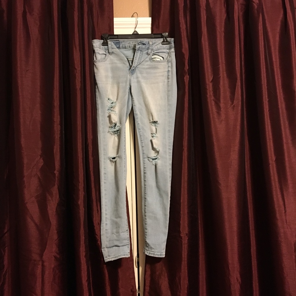Skinny High-Waisted Ripped Light Wash Jeans