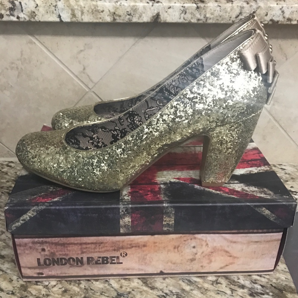 London Rebel gold glitter pumps