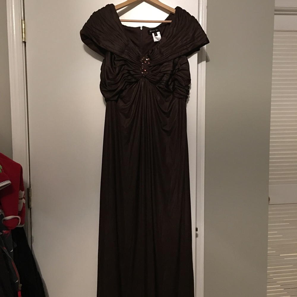 Tadashi Shoji gown, brown, floor length, EUC