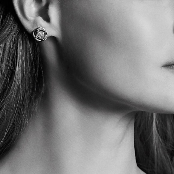 📌📌SOLD 📌David Yurman Pave Diamond Silver Studs - Picture 8 of 8