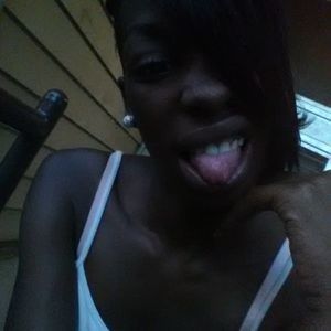 Meet your Posher, Denisha