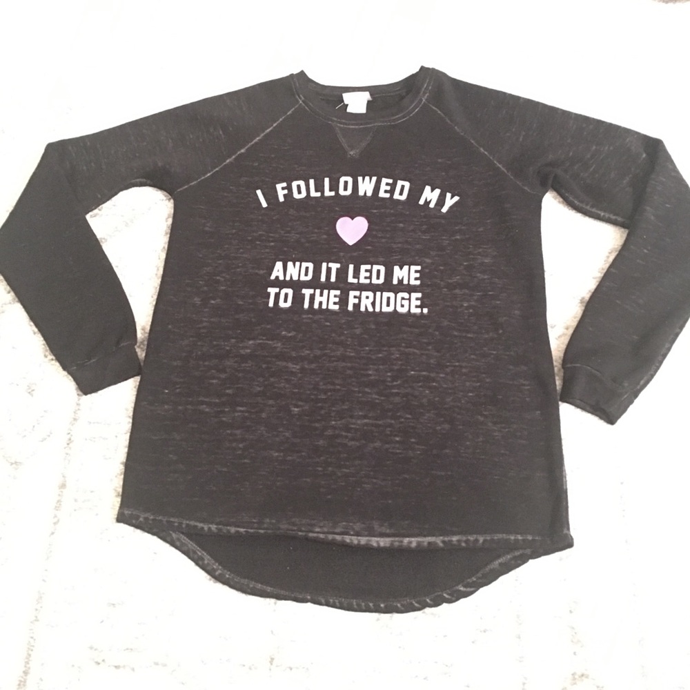 Trendy women’s black sweatshirt holiday fun saying