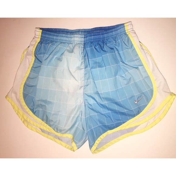 Women's Nike Tempo shorts - Picture 1 of 3