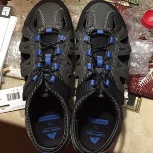 Ozark Trail sandals men’s size 11
