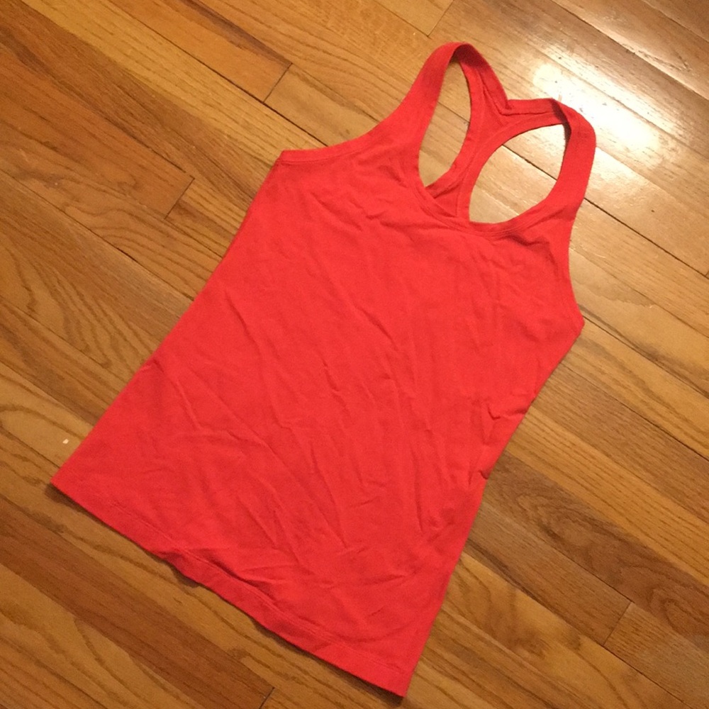 Lululemon tank