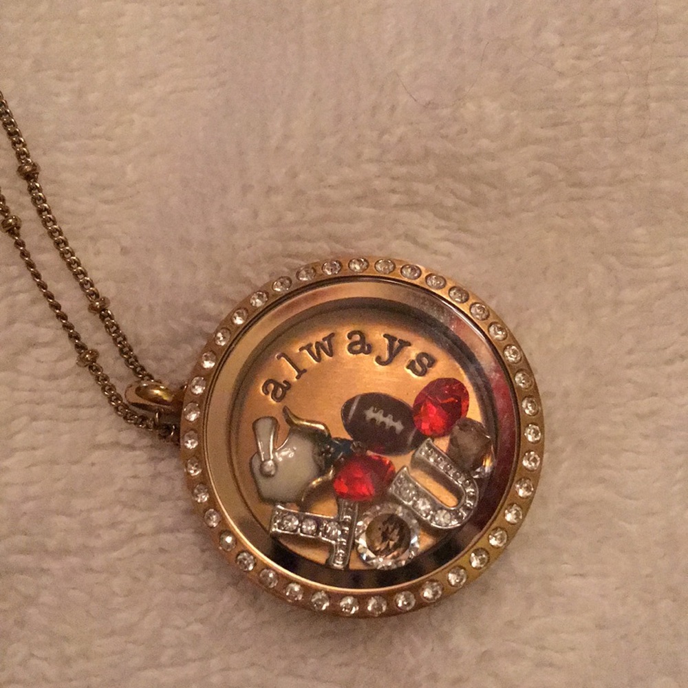 Origami Owl UT living locket