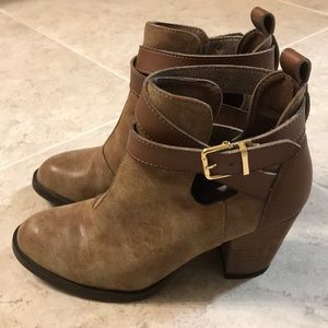 Missimo Tan Ankle Boots