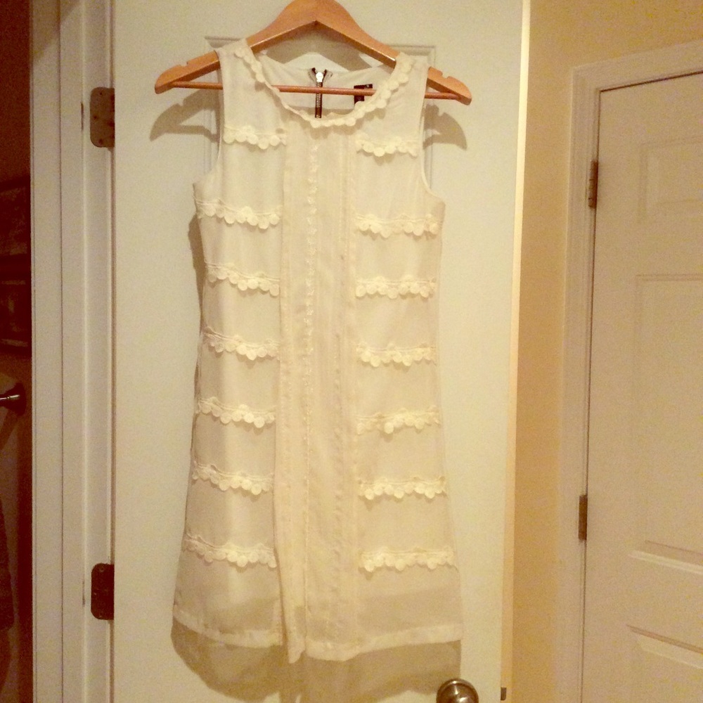 Chic white shift dress