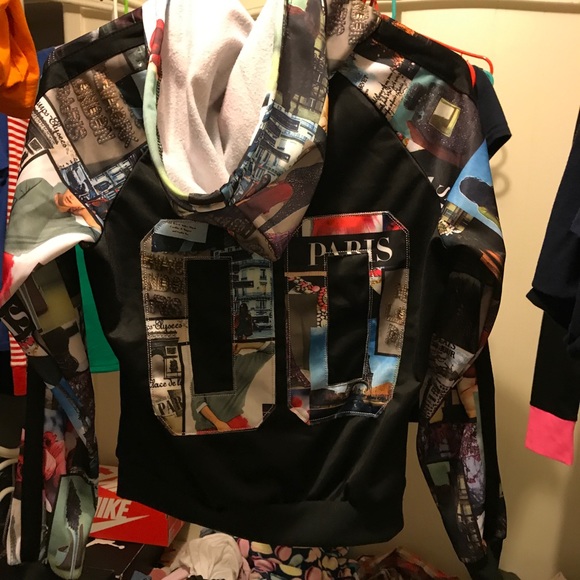 Graphic hoodie - Picture 4 of 4