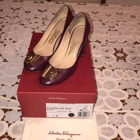 Salvatore Ferragamo block heels - Picture 1 of 8