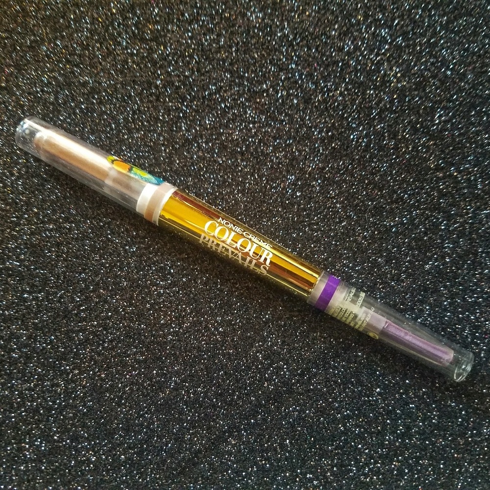 Colour Prevails Shadow/Liner Duo