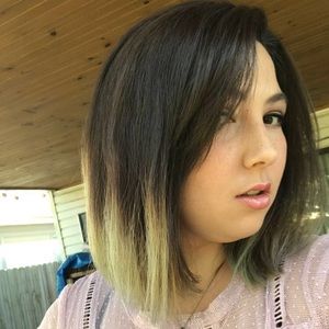 Meet your Posher, Ciera