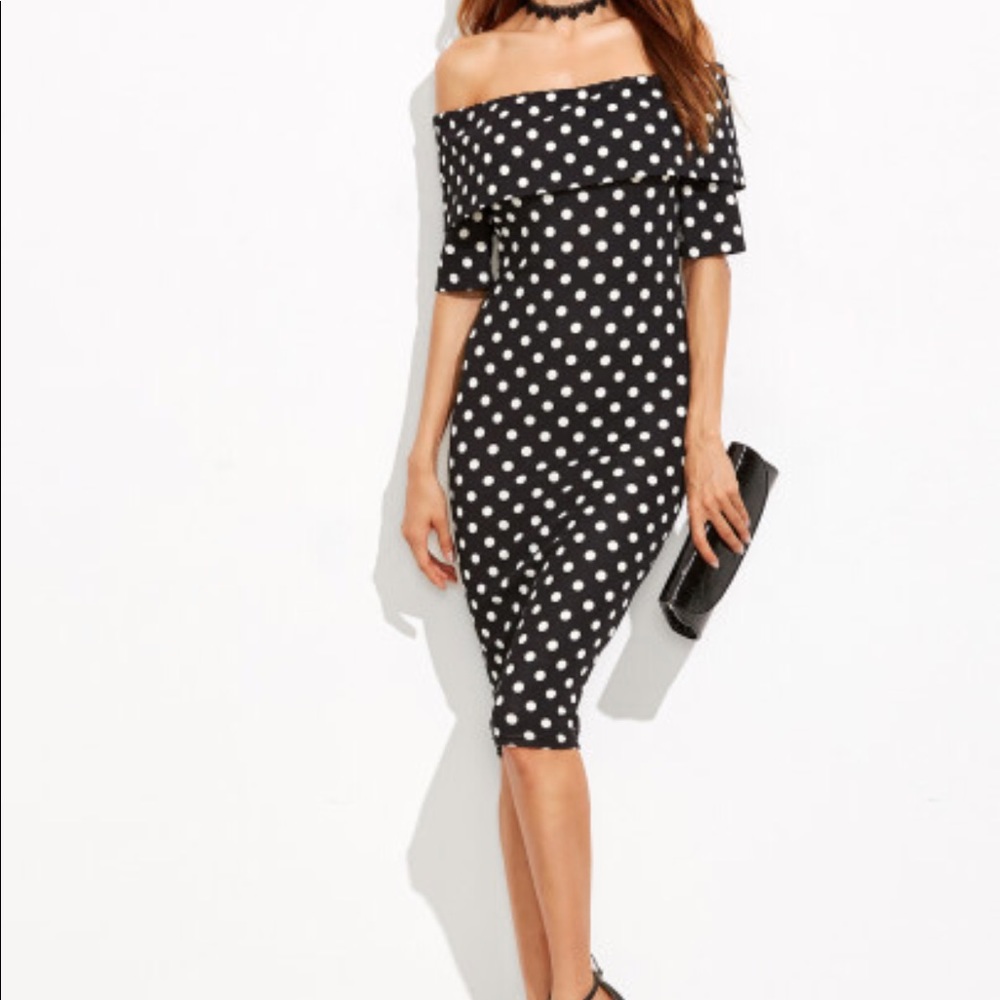 Off shoulder polka dot pencil dress