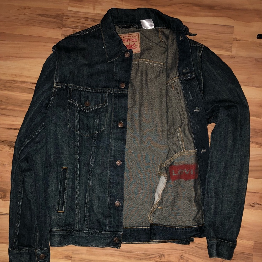 Vintage Levi’s denim jacket