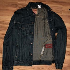 Vintage Levi’s denim jacket