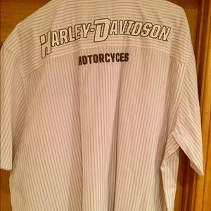 Men's Harley Davidson Button Down Top. XL.