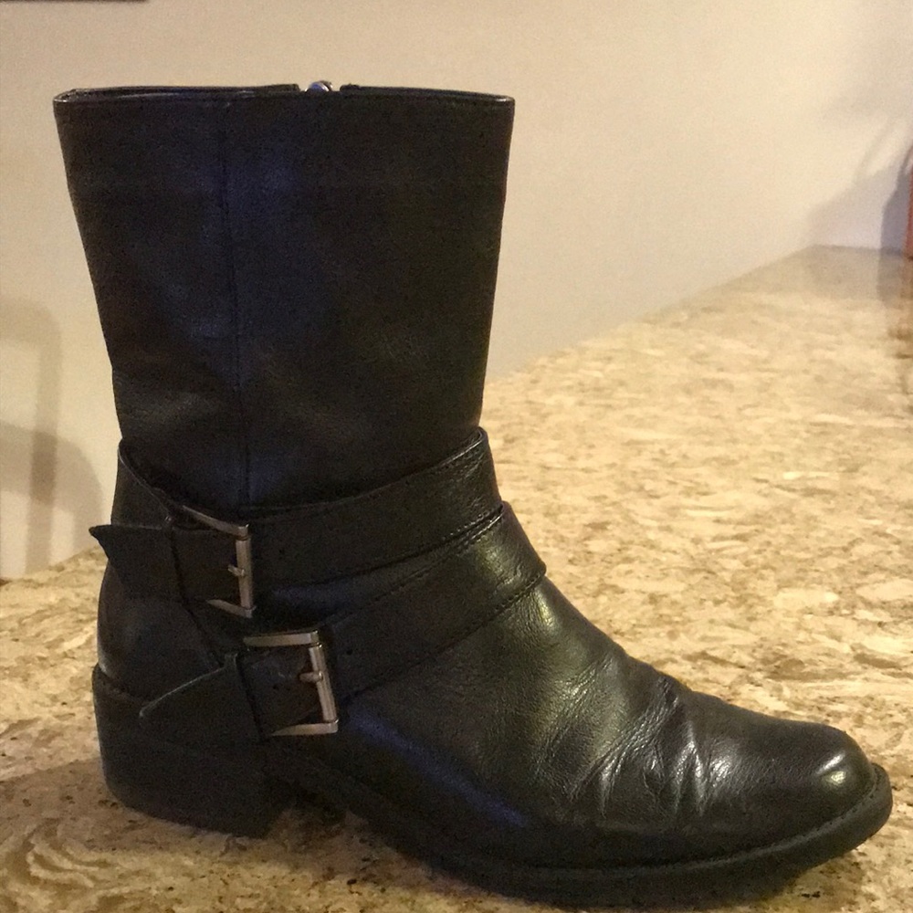 ISO Anne Klein Lavinia Boot in Black