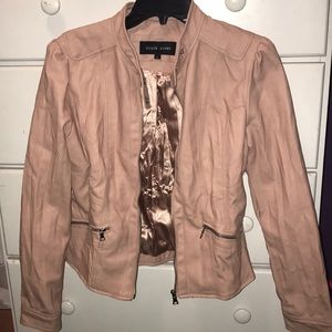 Perfect blush pink leather coat! 🙈❤️