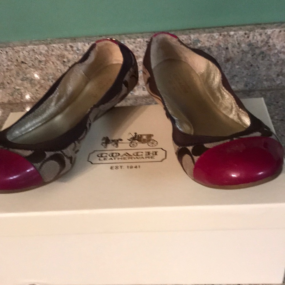 COACH FLAT SHOES