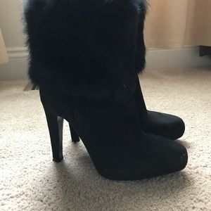 Beautiful shoes very elegant for the holidays