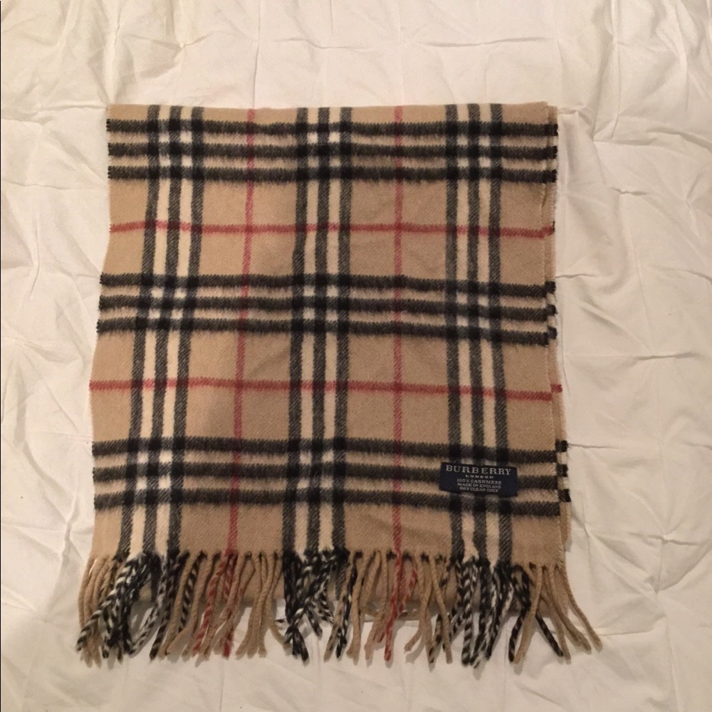 Authentic barely worn Burberry scarf