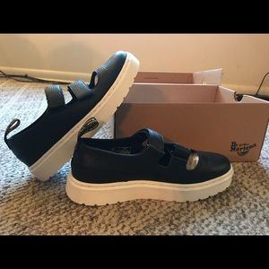 Dr. Martens Mae size US 7 UK 5
