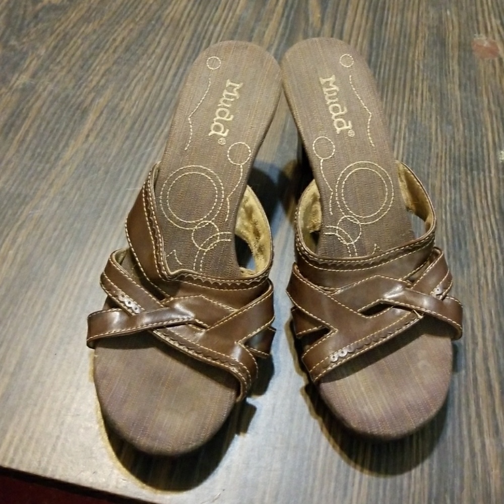 Mud slide on heals