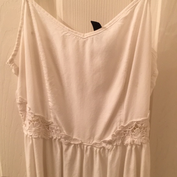 WHITE BABYDOLL DRESS - Picture 4 of 4