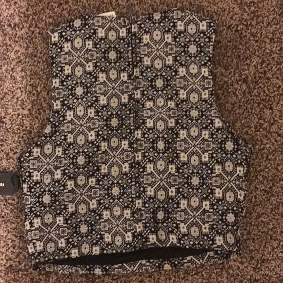 Silver and Black Co-ordinate outfit - Picture 5 of 5