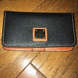 Dooney & Bourke wallet/phone holder