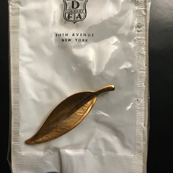 DuBarry Pin/brooch - Picture 3 of 4