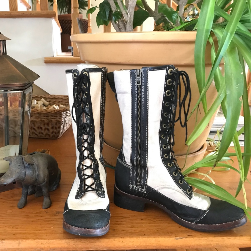 Canvas Timberland lace-up boots