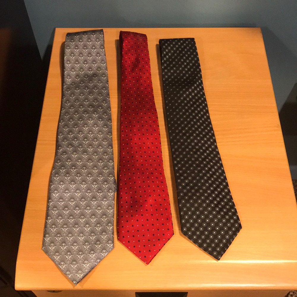 Bundle of ties