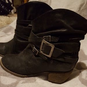 Mia "outlaw" booties  distressed leather size 6