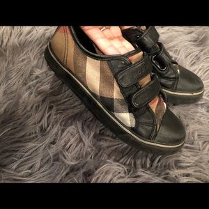 Burberry sneakers