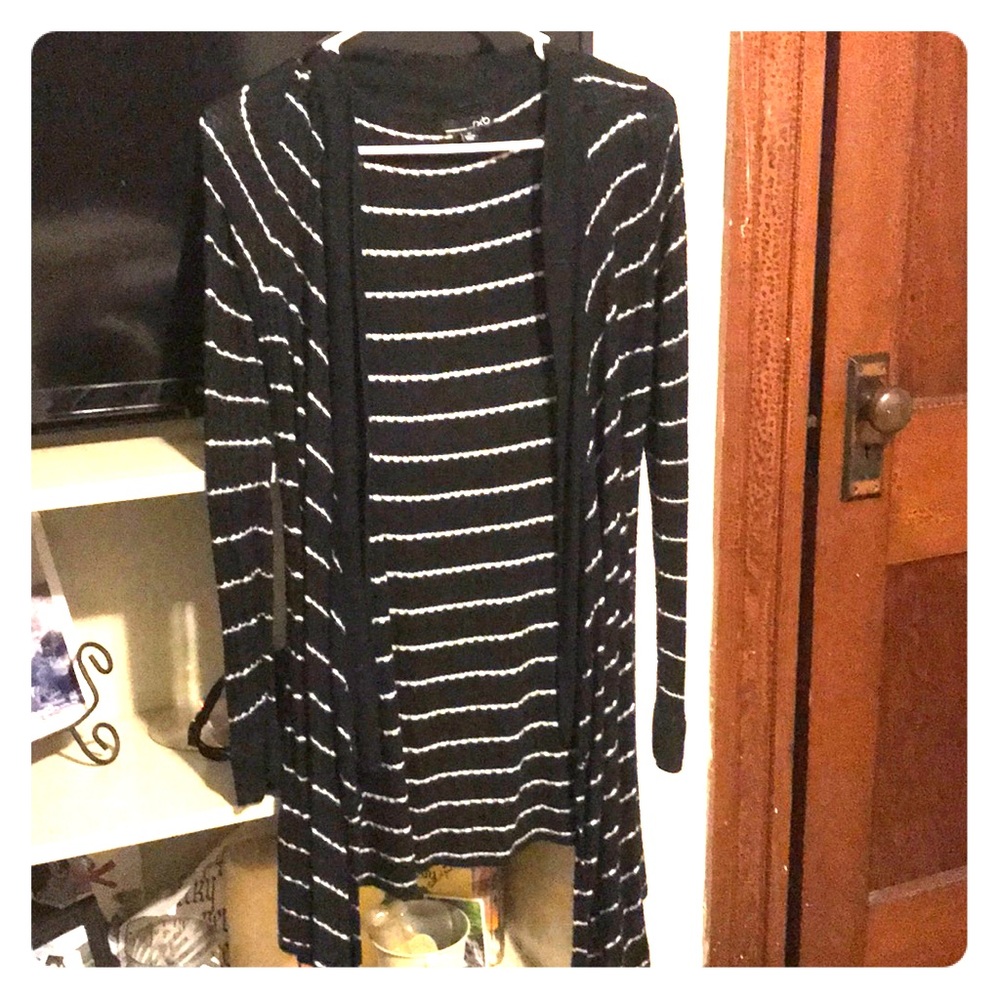 Black and white striped Sweater