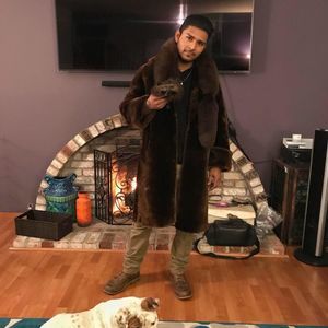 Meet your Posher, Max