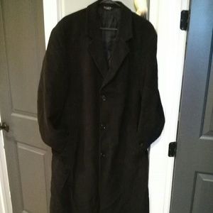 Jos A Banks black wool trench sz 44