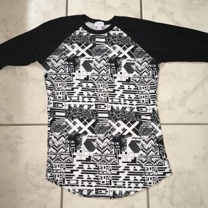 LuLaRoe Randy Tee Shirt