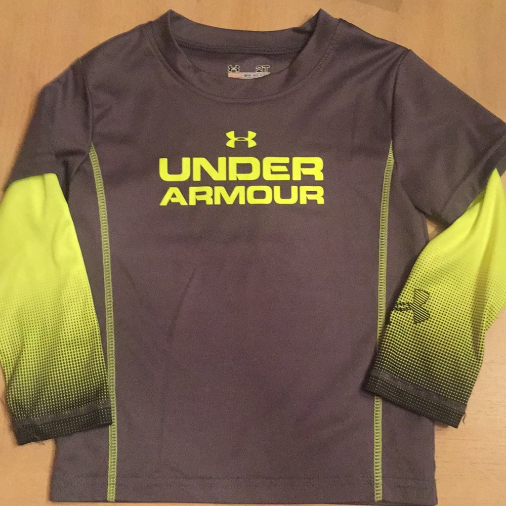 UA long sleeve shirt