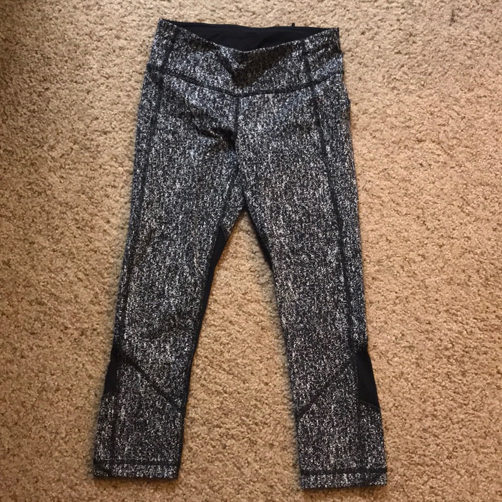Lululemon Pace Rival Crops size 4