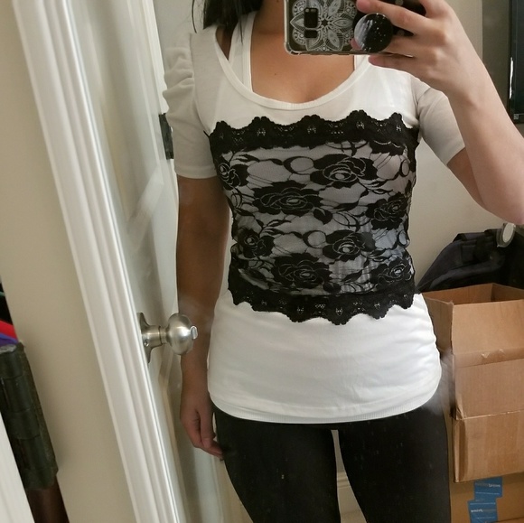 Body central black and white lace shirt - Picture 1 of 5
