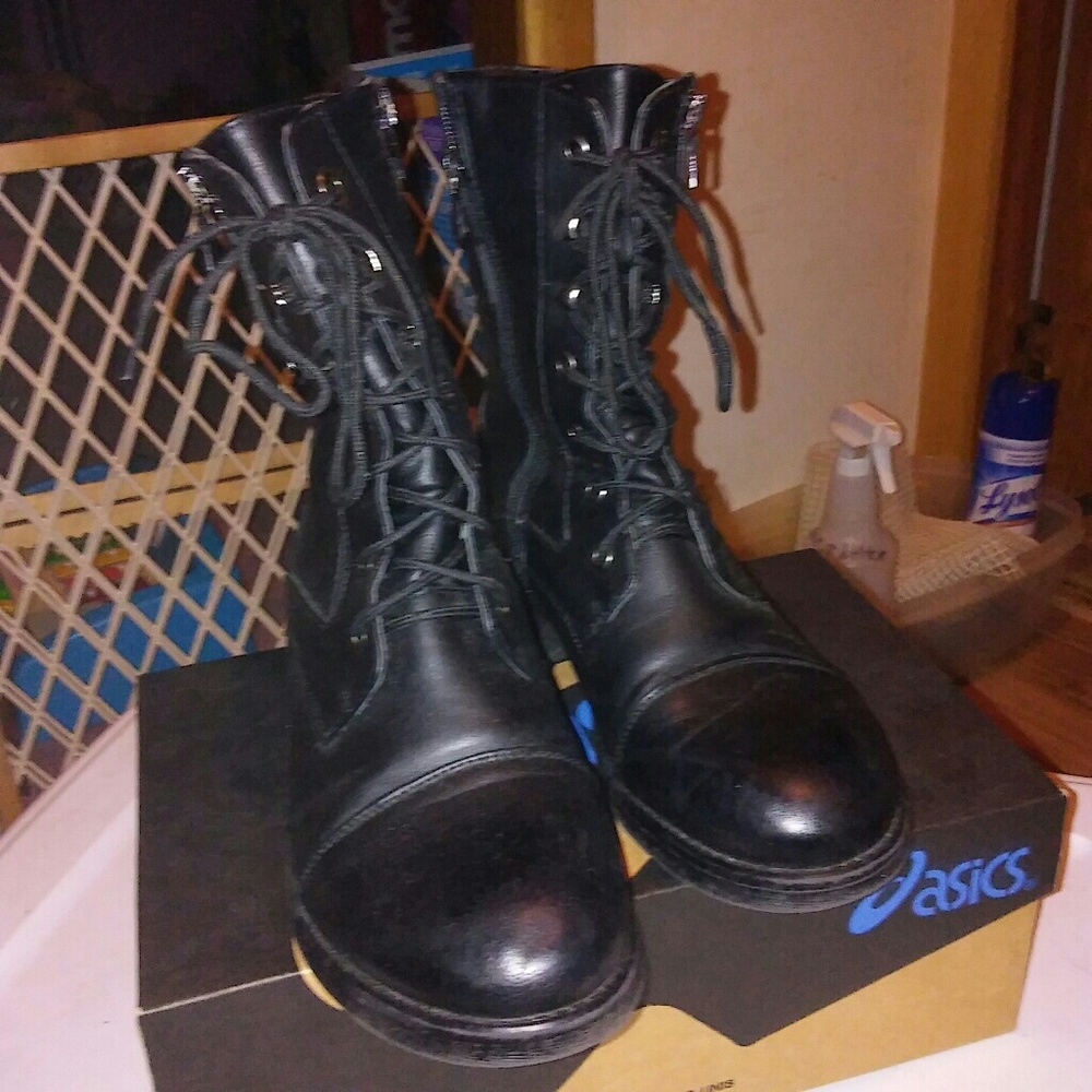 Black lace up boots