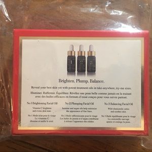 Beautycounter Holiday Glow and Go Mini Oils