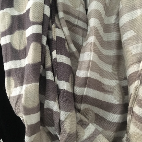 Infinity Scarf 🌹 - Picture 3 of 3