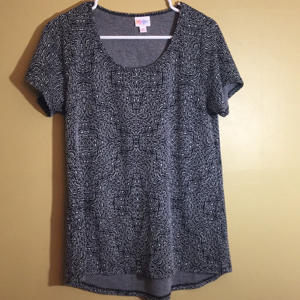 LulaRoe Classic Tee