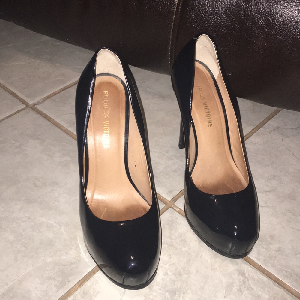 Black pump heels