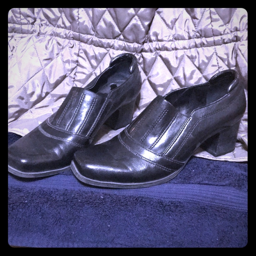 Black 1.5 inch wedge heels