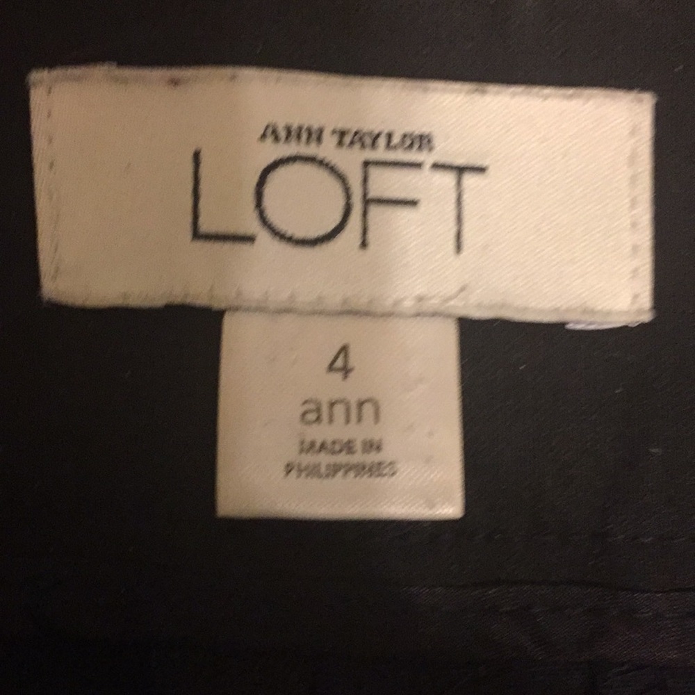 Ann Taylor Loft pants  Ann size 4 in black - Picture 2 of 5