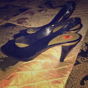 IMPO size 9 peep toe heels brand new! Never worn
